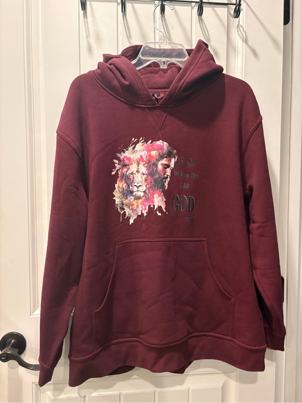 Source Unknown Maroon Graphic Hoodie with Lion and Portrait